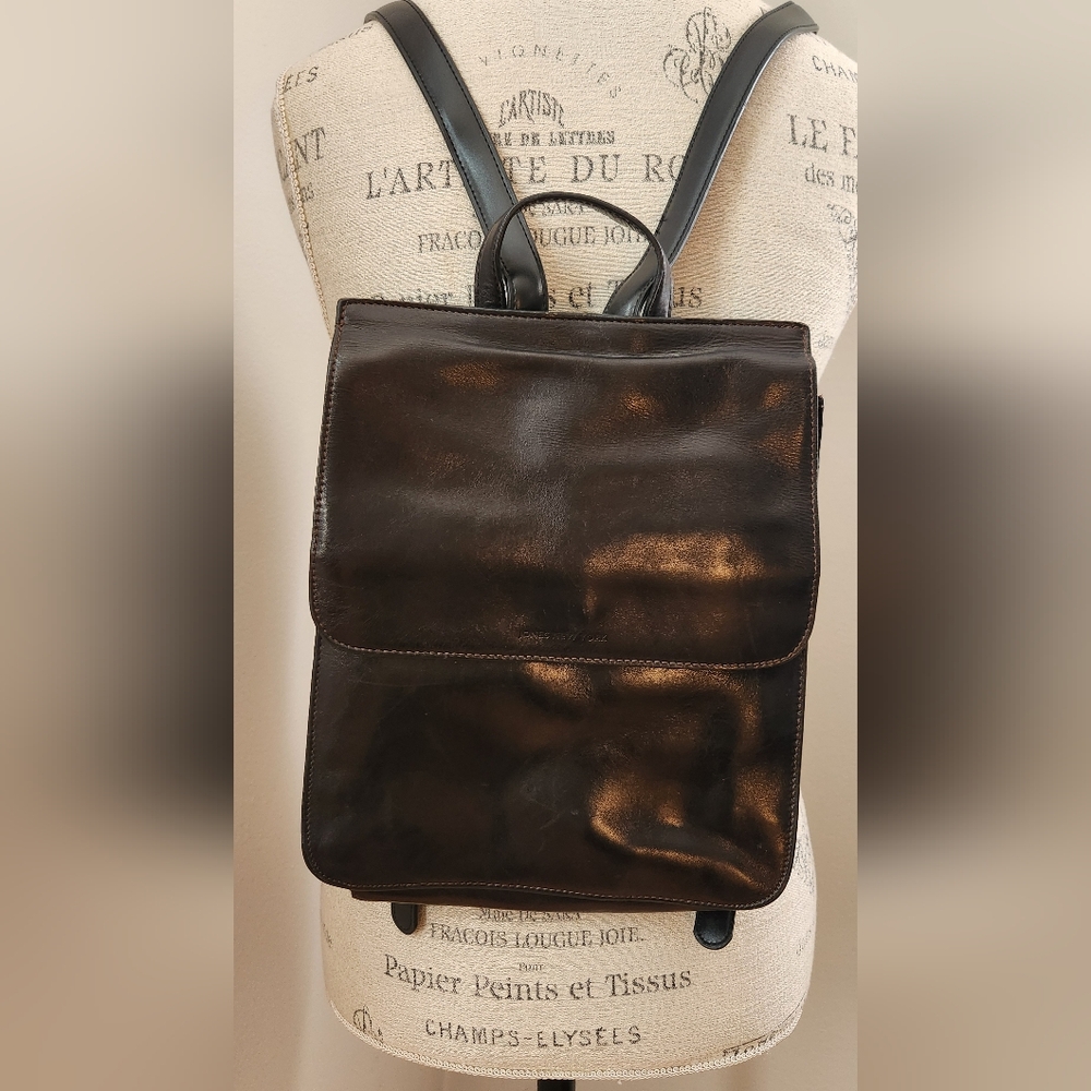 Jones New York black leather backpack with card wallet